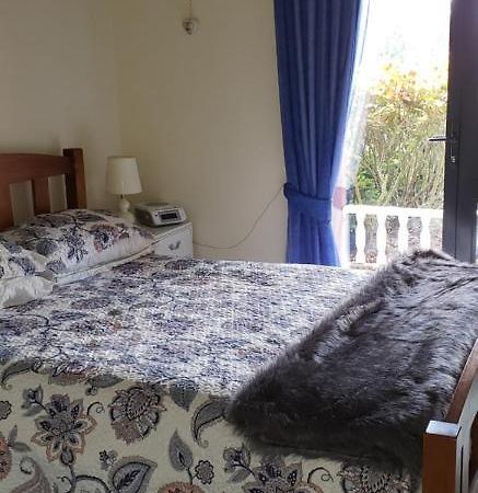 Ballymena Carterton Экстерьер фото
