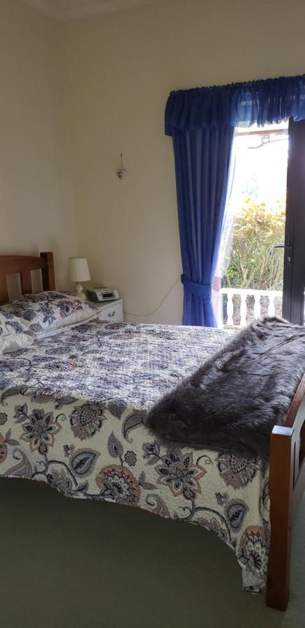 Ballymena Carterton Экстерьер фото