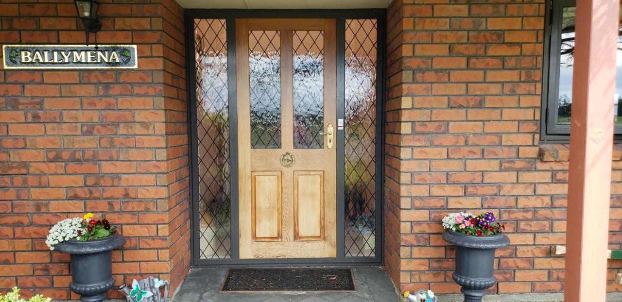 Ballymena Carterton Экстерьер фото